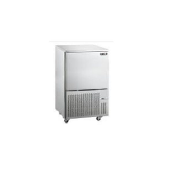Refrigerador industrial pequeño de acero inoxidable.
