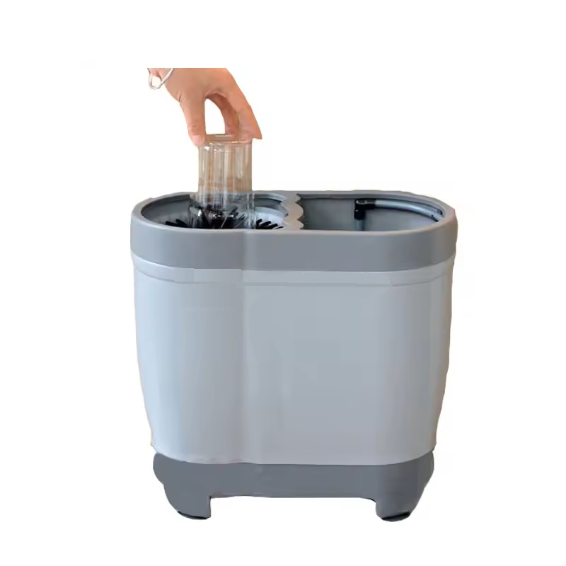 Lavadora portátil para objetos pequeños, fácil de usar.